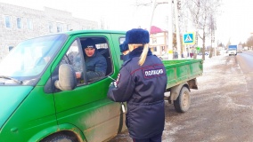 пьянство до добра не доводит. Инспекторы ГИБДД провели сплошные проверки водителей на трезвость - фото - 4