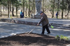 Субботник в д.Жуково. 25.04.2015 - 4