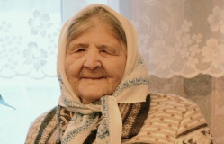 глава Смоленского района поздравила жительницу района со 100-летним юбилеем - фото - 4