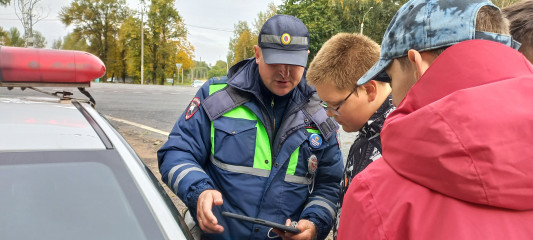 в Смоленском районе сотрудники ГИБДД провели акцию «Знакомство с инспектором ДПС» - фото - 5