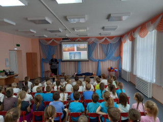 в 2022 сотрудники Смоленскэнерго посетили больше 80 школ с мероприятиями по электробезопасности - фото - 1