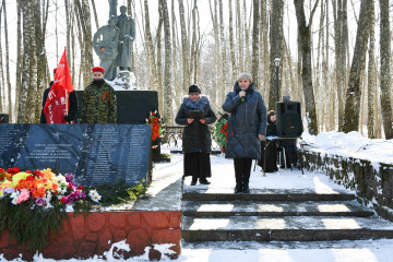 в селе Талашкино прошел митинг, посвящённый Дню защитника Отечества - фото - 14