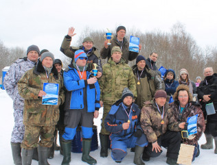 4 марта на озере Пениснарь Стабенского сельского поселения прошли соревнования по подледной рыбной ловле - фото - 8