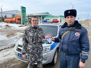 инспекторы В СМОЛЕНСКОМ РАЙОНЕ ПРОВЕЛИ РЕЙД ПО ВЫЯВЛЕНИЮ ДОЛЖНИКОВ - фото - 1