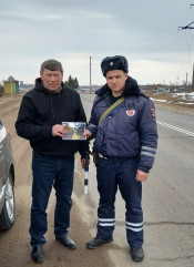 госавтоинспекция предупреждает - выезд на встречную полосу роковая ошибка - фото - 1