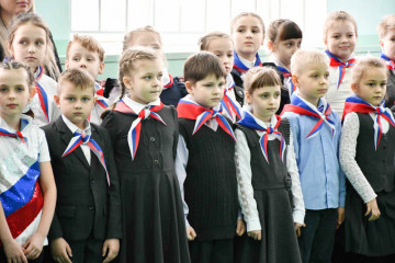 В Гнездовской школе состоялось открытие первичного отделения РДДМ «Движение первых» - 9