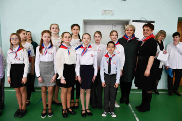 В Гнездовской школе состоялось открытие первичного отделения РДДМ «Движение первых» - 8