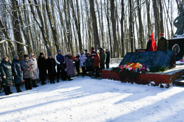 В селе Талашкино прошел митинг, посвящённый Дню защитника Отечества - 2023 - 9
