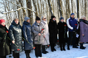 В селе Талашкино прошел митинг, посвящённый Дню защитника Отечества - 2023 - 8