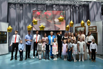 Выпускникам школ Смоленского района вручили медали «За особые успехи в учении»-2023 - 12