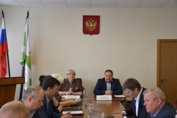 информация о заседании Смоленской окружной Думы и совместном заседании постоянных комиссий Смоленской окружной Думы - фото - 10