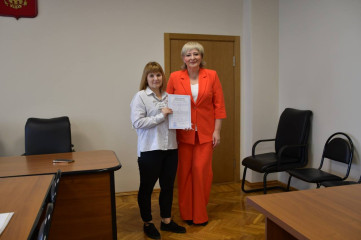 семья Остапенко из Михновки получила сертификат на жилье в рамках муниципальной программы для молодых семей - фото - 1