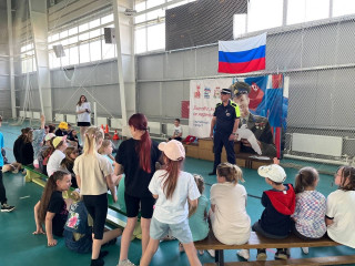 сотрудники Госавтоинспекции провели урок закрепления ПДД со школьниками - фото - 3
