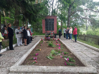 на мемориале в селе Каспля состоялся митинг памяти «Набат войны опять звучит в сердцах» - фото - 4