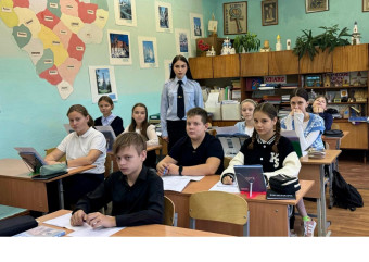 госавтоинспекция провела познавательный урок в Хохловской школе - фото - 1