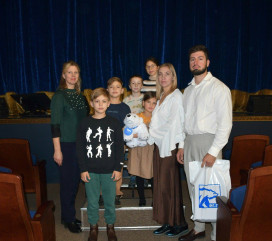 накануне Всероссийского Дня отца состоялось торжественное мероприятие, где чествовали многодетных отцов Смоленщины - фото - 9