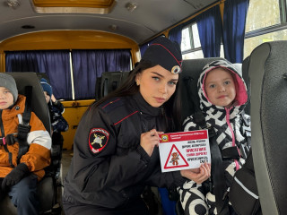 сотрудники Госавтоинспекции проверили безопасность перевозок детей - фото - 3