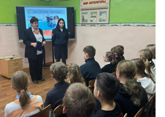 госавтоинспекция напомнила школьникам о важности соблюдения ПДД - фото - 2