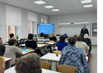 сотрудники Госавтоинспекции приняли участие в родительском собрании - фото - 6