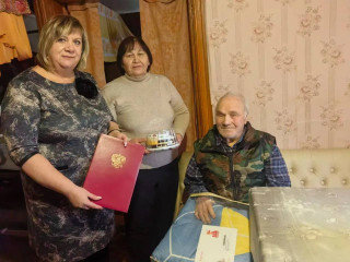 свой юбилейный 95-й день рождения отметил Степанов Егор Ерофеевич, житель деревни Семехи - фото - 1