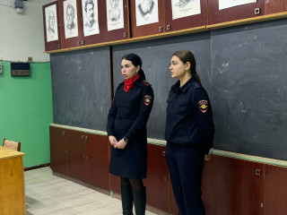 в Моготовской школе прошли профилактические беседы в рамках «Детской недели безопасности „Новогодние каникулы» - фото - 4