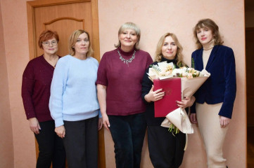 глава Смоленского округа Ольга Павлюченкова поздравила коллектив газеты «Сельская правда Смоленский район» с Днем российской печати - фото - 2