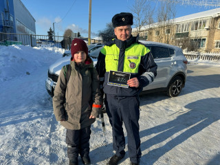 госавтоинспекция помогает детям стать заметнее на дороге - фото - 10