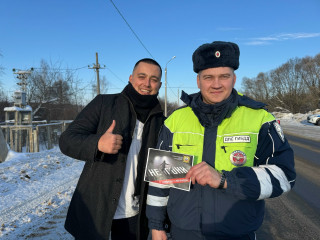 сотрудники Госавтоинспекции провели профилактическую акцию «Водитель, пропусти пешехода!» - фото - 4