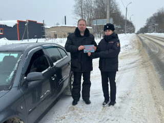 сотрудники Госавтоинспекции провели профилактическую акцию «Пристегнись!» - фото - 5