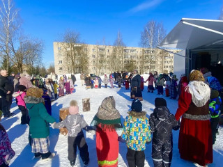 как в Смоленском округе Масленицу гуляли: весну встречали, зиму провожали - фото - 10