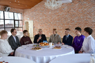 глава Смоленского округа Ольга Павлюченкова приняла участие во «взрослом разговоре» с юными активистами - фото - 5