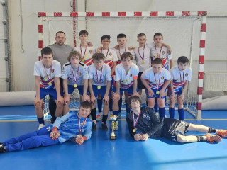 наши ребята из СК «Печерск» 2011-2012 г.р. — чемпионы области по футзалу - фото - 3