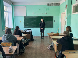 урок по безопасности дорожного движения в Стабенской школе - фото - 2