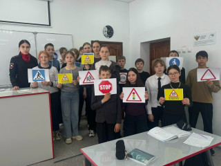 сотрудники Госавтоинспекции провели профилактическую беседу с учащимися МБОУ «Катынская СШ» - фото - 3