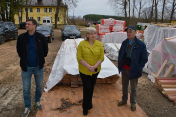 глава Смоленского округа Ольга Павлюченкова с рабочим визитом посетила Жуковский сельский Дом культуры - фото - 7