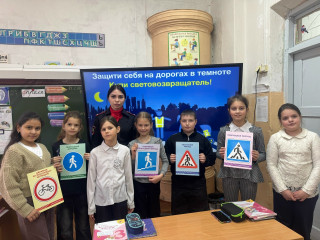 сотрудники Госавтоинспекции провели профилактическую беседу с учащимися МБОУ «Дивасовская СШ» - фото - 2