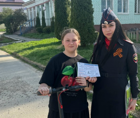 сотрудники Госавтоинспекции провели профилактическую акцию «С СИМ безопасно колесим!» - фото - 1