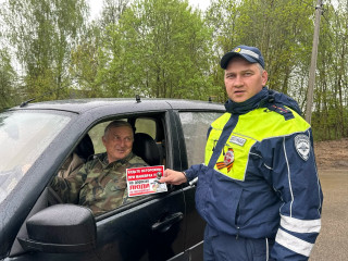 сотрудники Госавтоинспекции провели профилактическую акцию «Внимание мотоциклист» - фото - 2