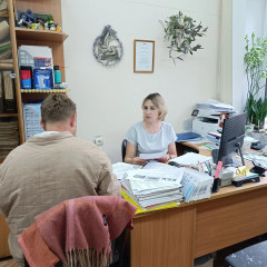 сотрудники отдела экономики и инвестиционной деятельности провели встречу с индивидуальным предпринимателем - фото - 1